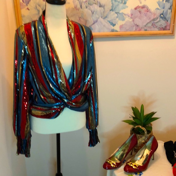 Vici Striking and cool sequin shirt with front twist. Size medium runs small - Picture 2 of 14